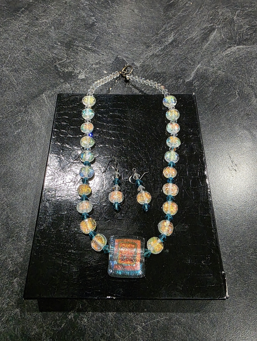 Jewelry Set - Picture 3 of 4